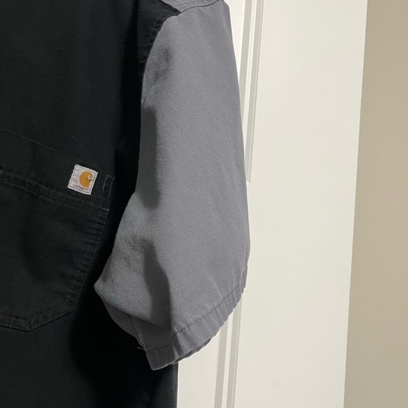 Carhartt Black and Gray Short Sleeve Tee - Picture 4 of 9